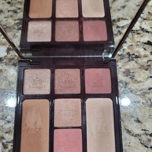 Charlotte Tilbury Instant Look on a Palette
